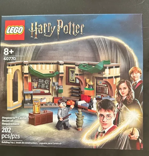 NIB LEGO Harry Potter Hogwarts Castle Room Of Requirement Set 40770