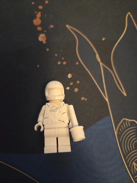 LEGO Classic Spaceman White Statue Minifigure - 5974 Space Police Galactic SP103