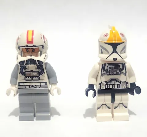 LEGO Star Wars Minifigure Clone Trooper Pilot Lot