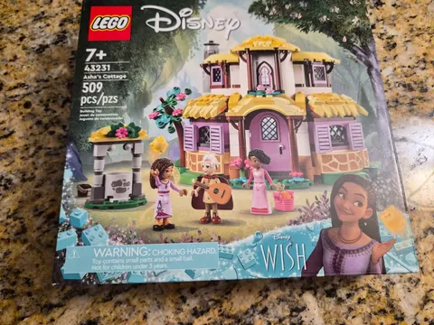 LEGO Disney Princess: Asha's Cottage (43231)