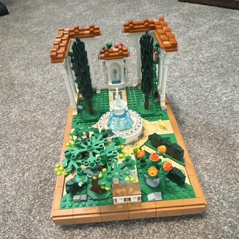 LEGO Ideas Mediterranean Garden Custom Built Courtyard Fountain Garden Build