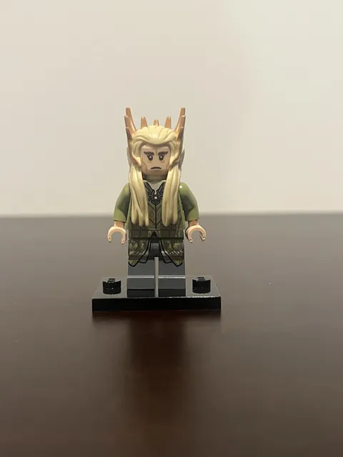 LEGO THE HOBBIT "Thranduil" (lor079) Minifig from set 79012 *damaged