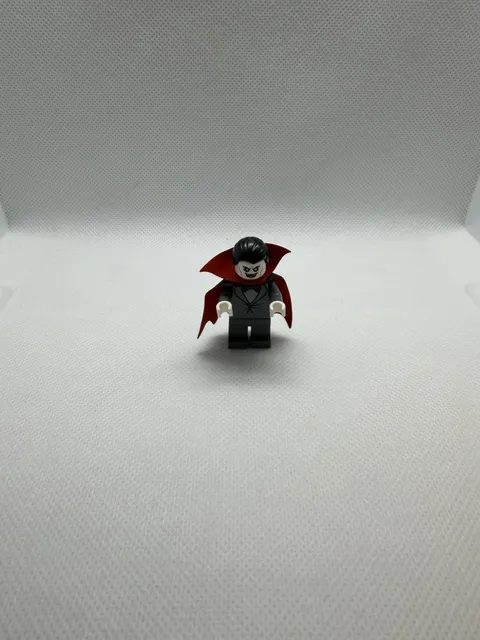 LEGO Scooby-Doo Vampire Bob Oakley Minifigure scd011 COMPLETE 
