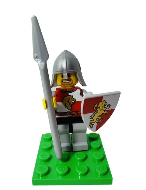 LEGO Kingdoms Lion Knight Minifigure PLZ READ