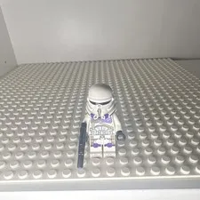 LEGO® Star Wars 187th Legion Clone Commander Minifigure w/ Blaster 75342