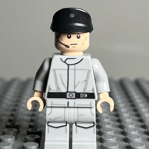 LEGO Imperial Crew Black Cap Minifigure (sw0693) Star Wars Empire Printed Leg 2V