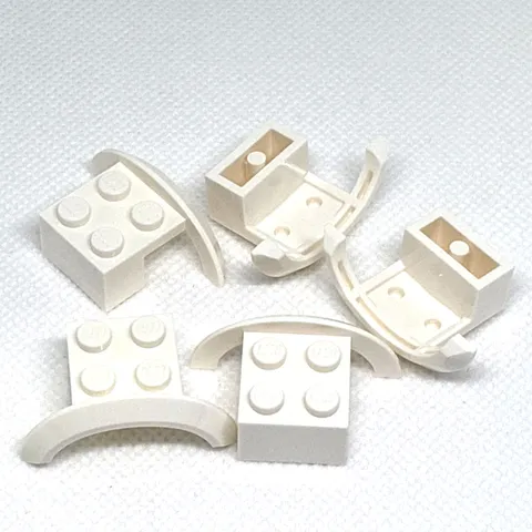 LEGO Parts - White Vehicle, Mudguard 4 x 2 1/2 x 1 - No 98282 - QTY 5