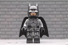 LEGO® Superheroes Minifig sh1121 - Batman - Dark Bluish Gray Suit