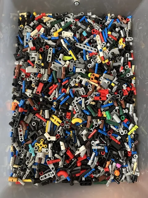 LEGO technic small parts, pins, connectors lot #B