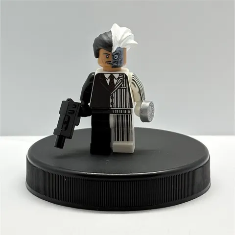 Lego Two-Face: Tim Burtons