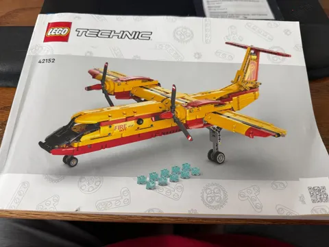 LEGO TECHNIC 42152 ***  FIREFIGHTER AIRCRAFT *** 1134 PIECES *** 100% COMPLETE!