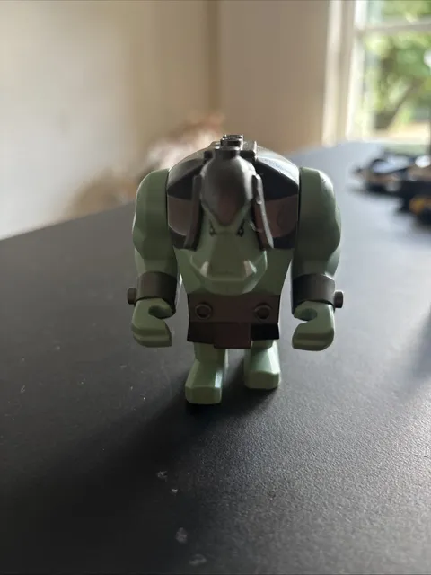 Lego Sand Green Giant Troll Armor 7038 7048 Fantasy Era Castle 