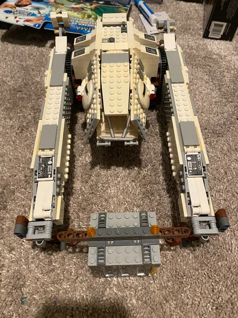 LEGO Star Wars Imperial AT-Hauler (75219). SUN DAMAGED! READ DISC