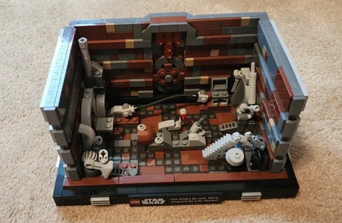 LEGO Star Wars: Death Star Trash Compactor Diorama (75339) (accepting offers)
