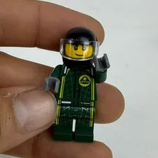 LEGO Minifigure Lotus F1 Racing Driver Dark Green Suit Helmet Racers Figure
