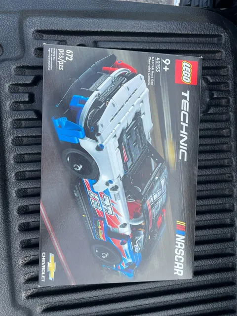 LEGO 42153 Technic NASCAR Next Gen Chevrolet Camaro ZL1 Building Set