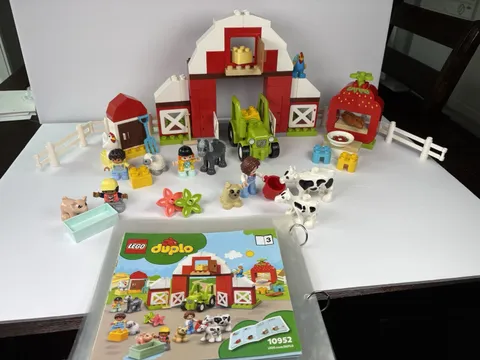 LEGO Duplo 10952 Barn Tractor & Farm Animal Care Farm 100% Complete With Manual