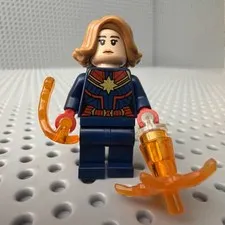 Captain Marvel Minifigure - LEGO Carol Danvers Splat 76131 sh0555
