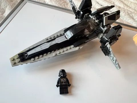 LEGO Star Wars Imperial V-Wing Starfighter Build w/ Imperial Pilot Minifigure