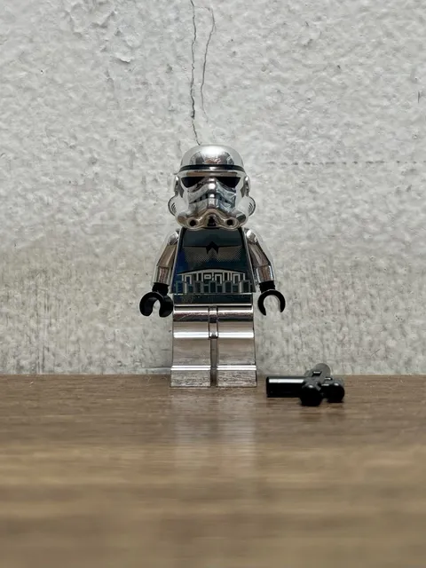 LEGO Star Wars Chrome Silver Stormtrooper Imperial Minifigure sw0097 4591726