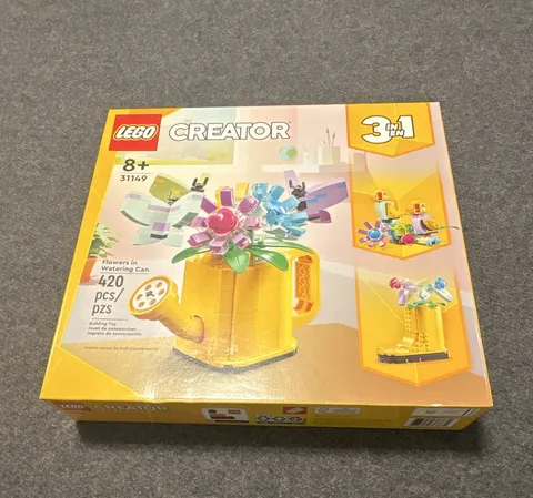 LEGO Creator 3-in-1 Flowers in Watering Can Set 31149 420 Pieces