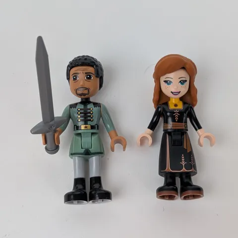 LEGO Frozen MiniFigures from Set 41164 - Lieutenant Matthias & Princess Anna