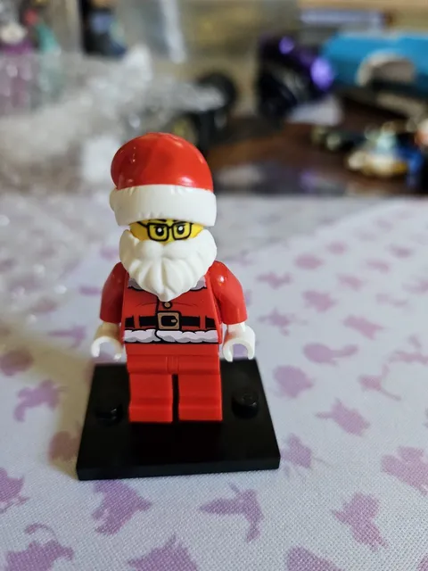 Lego Santa Claus Advent Calendar Minifigure 60303