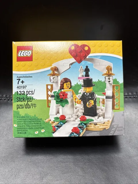 LEGO WEDDING COUPLE Set #40197 RARE, BRAND NEW, FACTORY SEALED, CAKE TOPPER