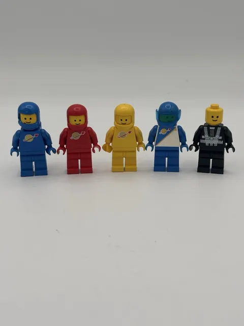 LEGO Classic Space Astronaut Minifigures Lot Red Yellow Blue Black Vintage