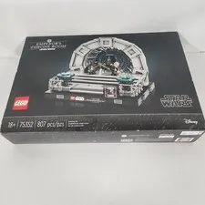 LEGO Star Wars 75352 Emperor's Throne Room Diorama Sealed 807 Pieces
