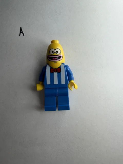 Lego Bikini Bottom Ice Cream Vendor 3816 SpongeBob SquarePants Minifigure