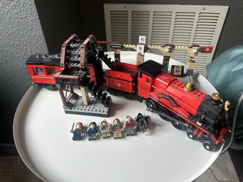 LEGO 75955 Hogwarts Express Harry Potter Train Station 801 pcs Without Box