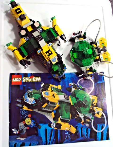Lego 6180 - Hydro Search Sub- Used,  4 minifig + Manual, No Box, Free S/H