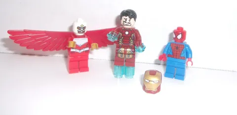 Lego Marvel Avengers Minifigure Iron Man Spiderman Falcon Official  L2
