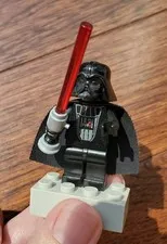Lego Star Wars Darth Vader Light Up Lightsaber Minifigure SW0117