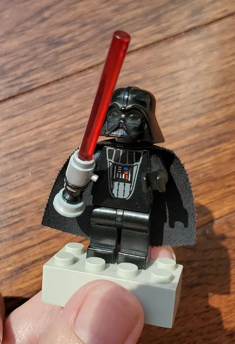 Lego Star Wars Darth Vader Light Up Lightsaber Minifigure SW0117