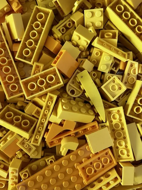 LEGO Yellow and Tan Bulk Lot Mixed Bricks & Pieces Parts sold by pound