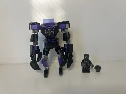 LEGO Super Heroes: Black Panther Mech Armor (76204)