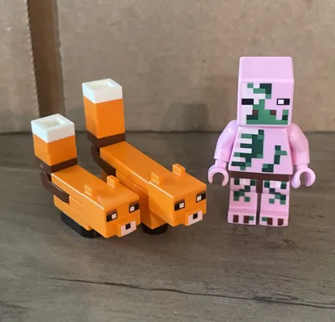 Lego Minecraft Minifigure Lot 3 Zombie Pigman (min021) Fox Small And Large