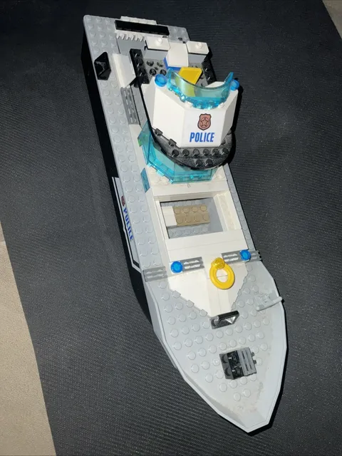 LEGO City: Police Patrol Boat Incomplete No Instructions (60129) No Box 🛥️