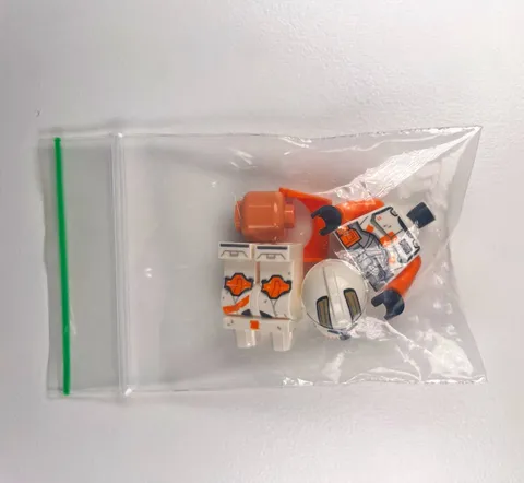 *BRAND NEW* LEGO Star Wars P2 Commander Cody Minifigure (Never Assembled)