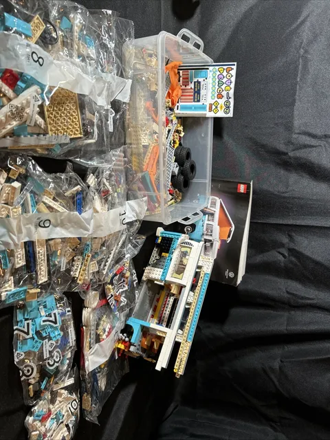 LEGO Volkswagen T2 Camper Van Partially Assembled With Manual No Box