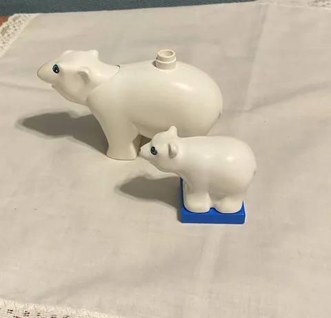 Lego Duplo Figure Polar Bear blue eyes head moves & Smaller Bear