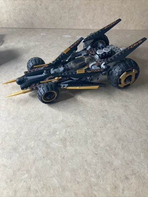 LEGO NINJAGO: Cole's Tread Assault (9444) near Complete, No Mini figures, No Box