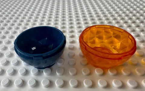 LEGO Container, Faceted, 4 x 4 x 1 2/3, Dragon Egg Bottom 24130