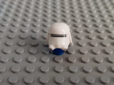 Lego Star Wars 75100 - First Order Snowtrooper Helmet - Used