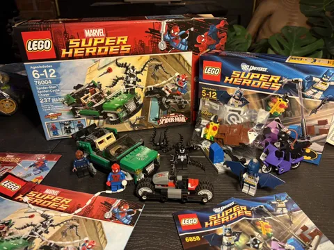 Lego Dc Superhero’s Batman 6858 and marvel spider-man set 76004. With boxes! 