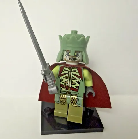 LEGO LOTR King of the Dead Minifigure RARE Retired Glow in Dark 79008 SHIPS FAST