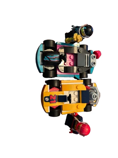 LEGO CITY: Go-Karts and Race Drivers (60400)