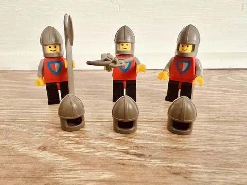 +Lot of 3 LEGO Minifigure Yellow Knight Classic Castle 375 6075 Bow Helmet Axe+